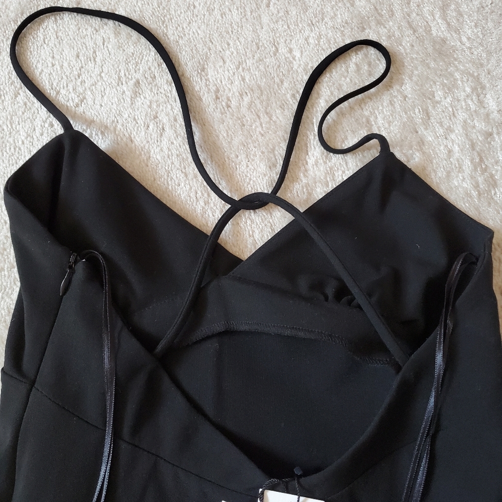 🆕 | Zara Surplice Dress in Black - Picture 7 of 10